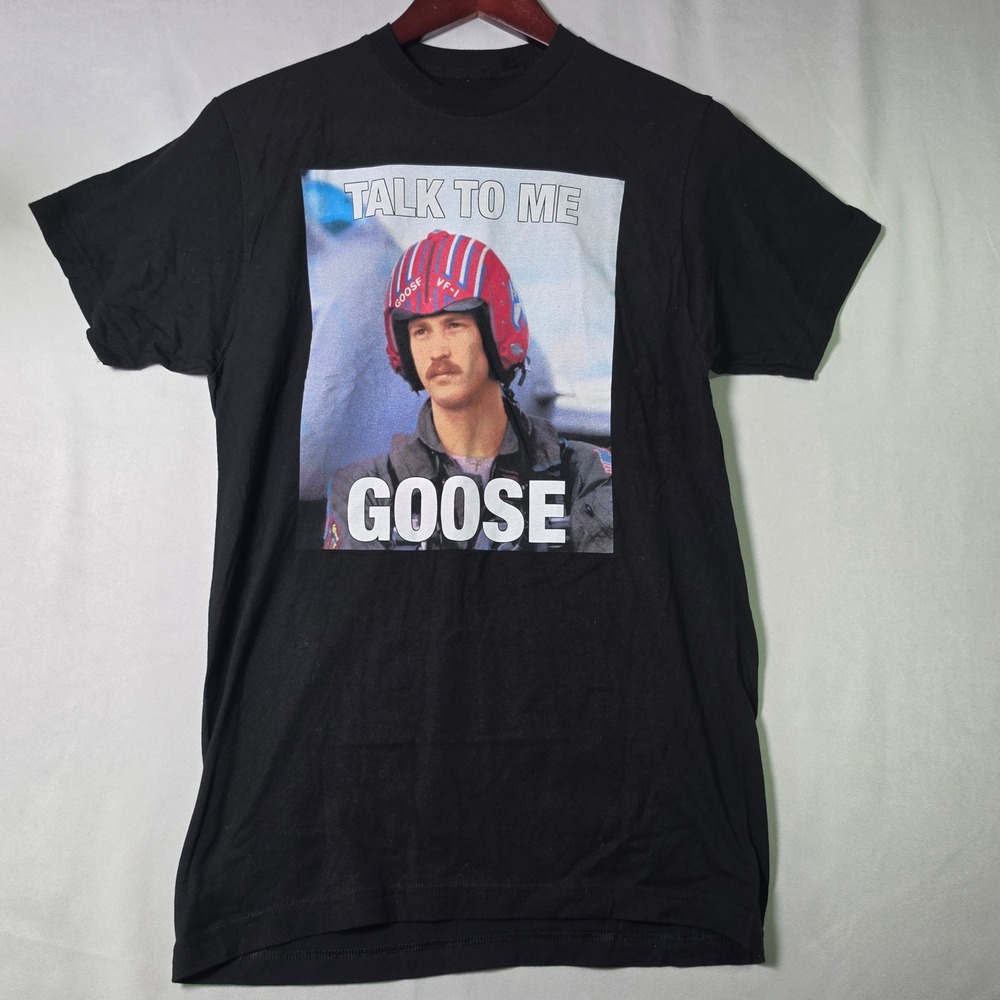 Top Gun Talk To Me Goose Graphic T-Shirt Mens Medium Black 100% Cotton Movie Tee